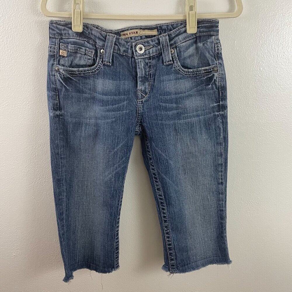 Big Star Low Rise Cut Off Denim Capris Size 28